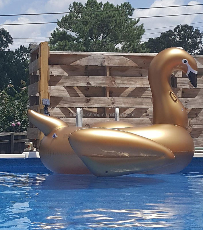 Anneaux de natation gonflables noirs pour les fêtes Flamingo flottants de luxe pour adultes
