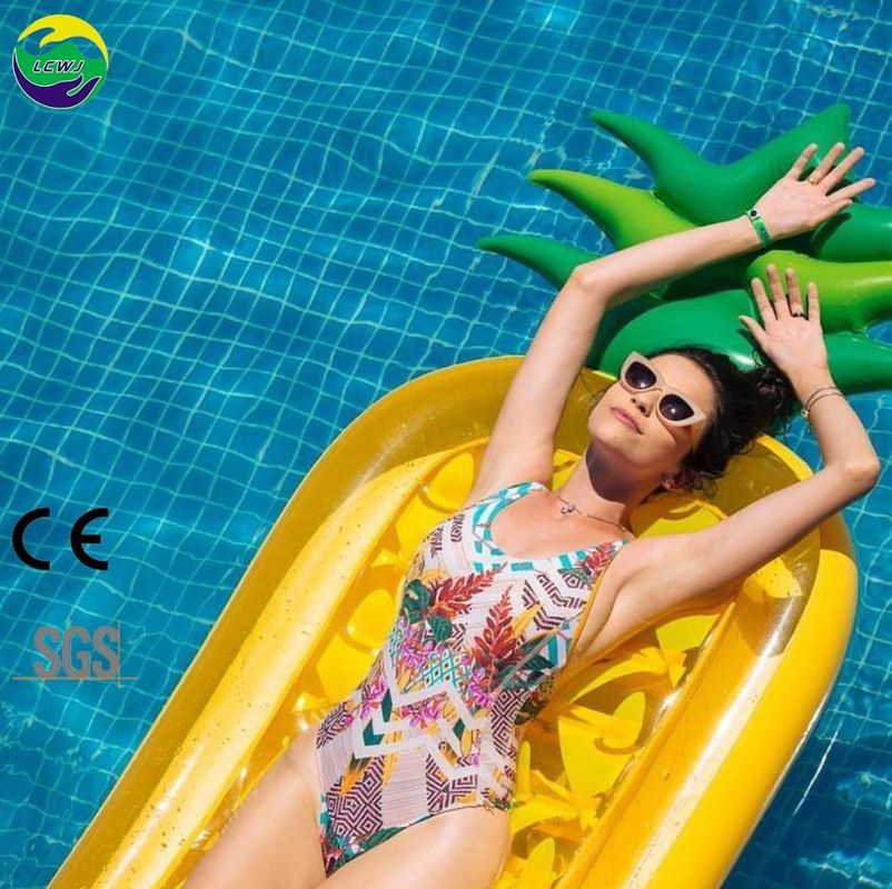 LC usine meilleur prix PVC gonflable flotteur piscine flotteur ananas jouets d'eau pour adultes