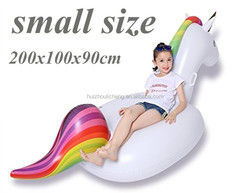 Ride sur une piscine gonflable Unicorn