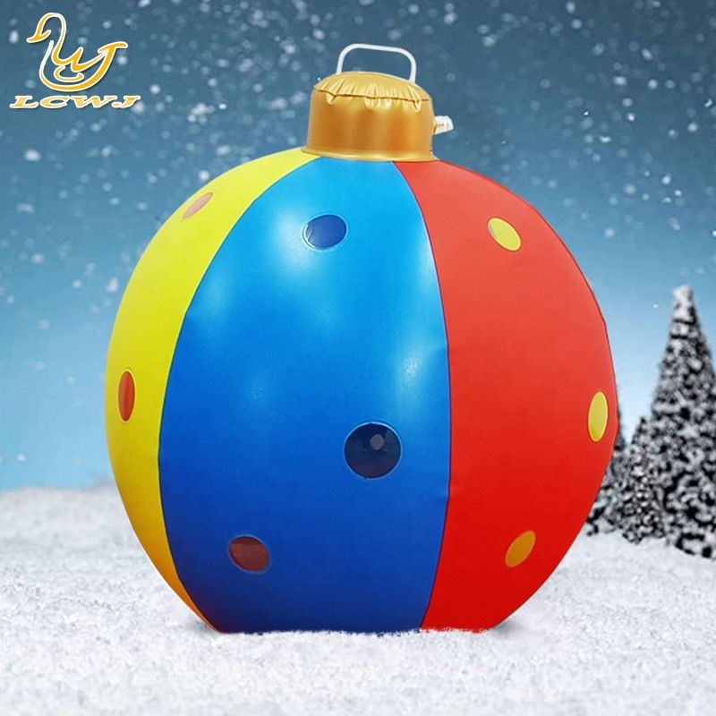 Ornement de jouet gonflable extérieur de 60 cm décoré Pvc Boules de Noël gonflables avec lumière