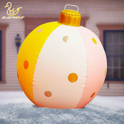 Ornement de jouet gonflable extérieur de 60 cm décoré Pvc Boules de Noël gonflables avec lumière